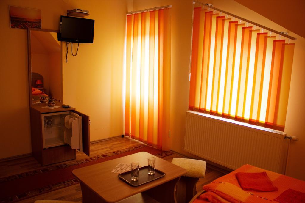 Lunca de Sus Picnic Panzio Bed & Breakfast エクステリア 写真