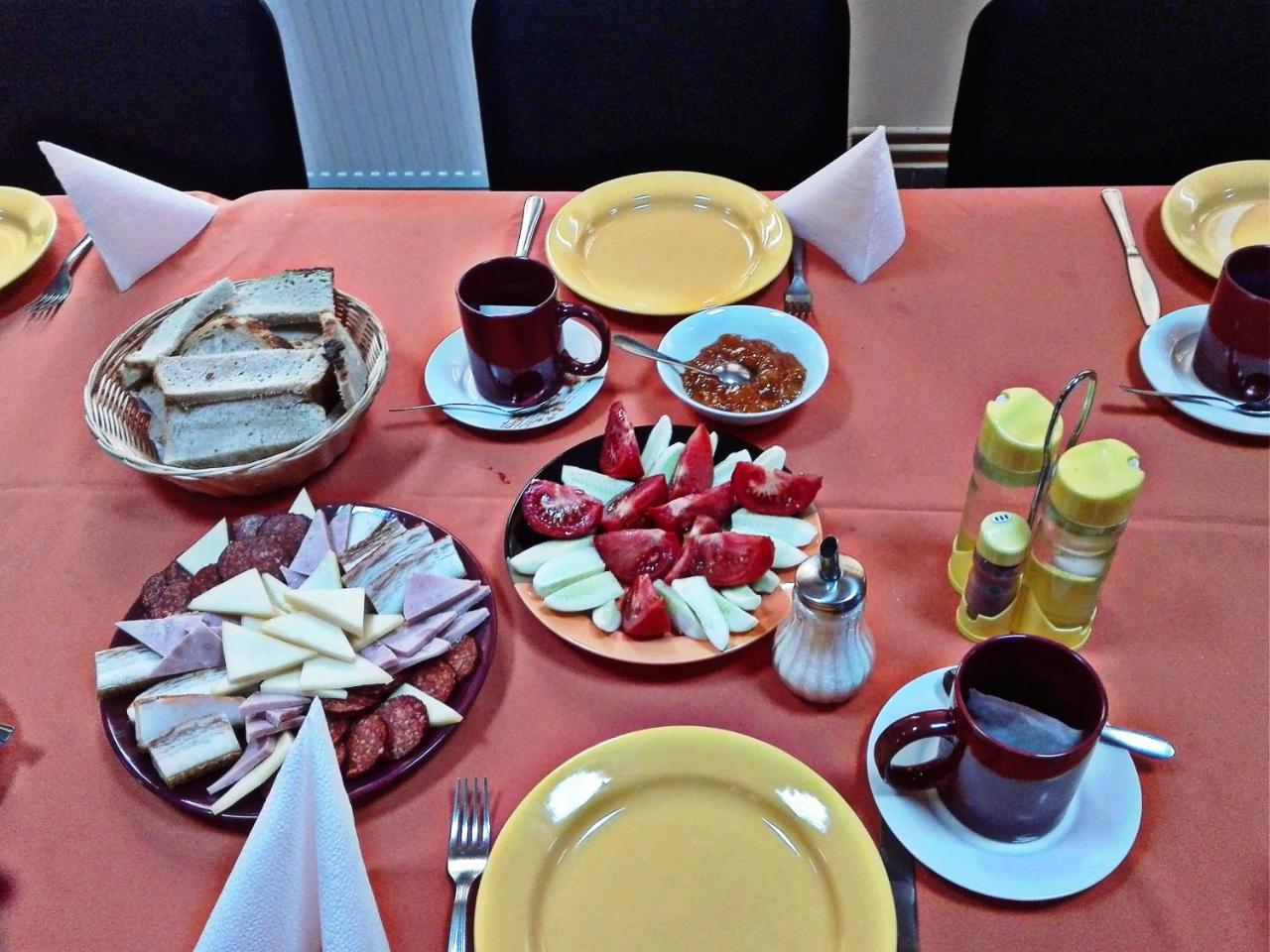Lunca de Sus Picnic Panzio Bed & Breakfast エクステリア 写真